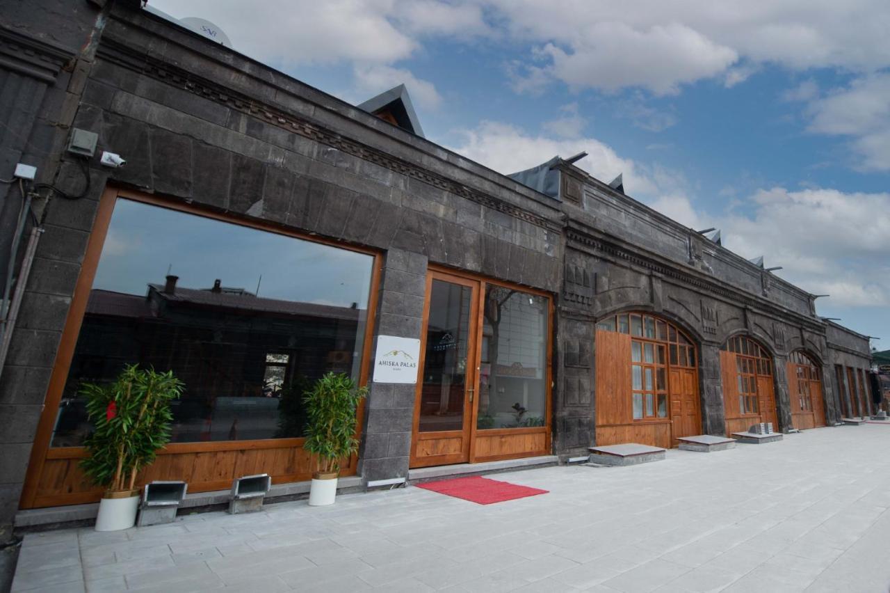 Ahiska Palas Otel Kars Exterior photo