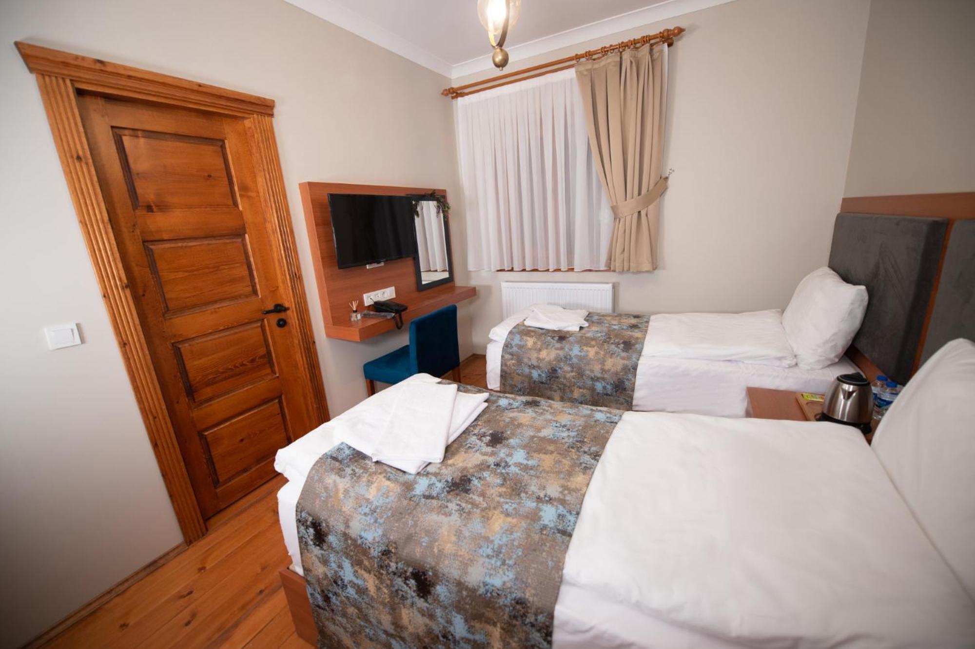 Ahiska Palas Otel Kars Exterior photo